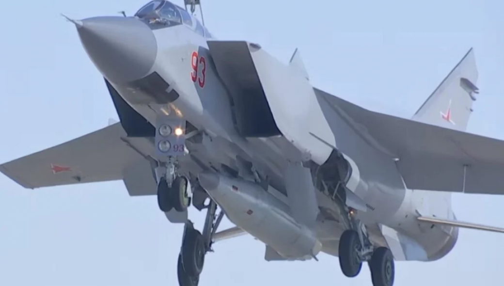 Η ρωσική Αεροπορία εξοπλίζει τα MiG-31 με υπερηχητικούς πυραύλους Kh-47M