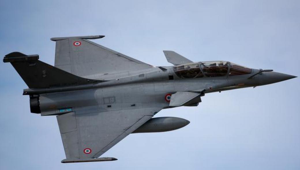 Dassault Rafale εναντίον Gripen: Ποιο θα κερδίσει (βίντεο)