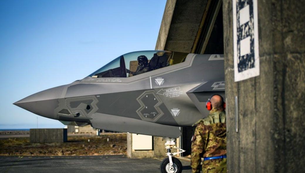 Σύναξη F-35 από ΗΠΑ, Ισραήλ, Ιταλία και Βρετανία στην βάση της Αμέντολα