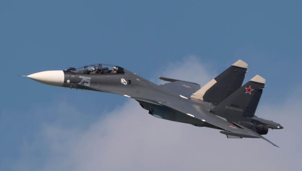 Ρωσικό Su-30SM αναχαίτισε F-35A – Άρον-άρον εγκατέλειψε την περιοχή το μαχητικό του ΝΑΤΟ!