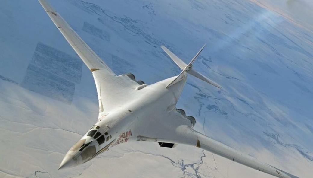 Tu-160M2: Ο «Λευκός Κύκνος» που απειλεί την Ανατολική και την Δυτική Ακτή των ΗΠΑ