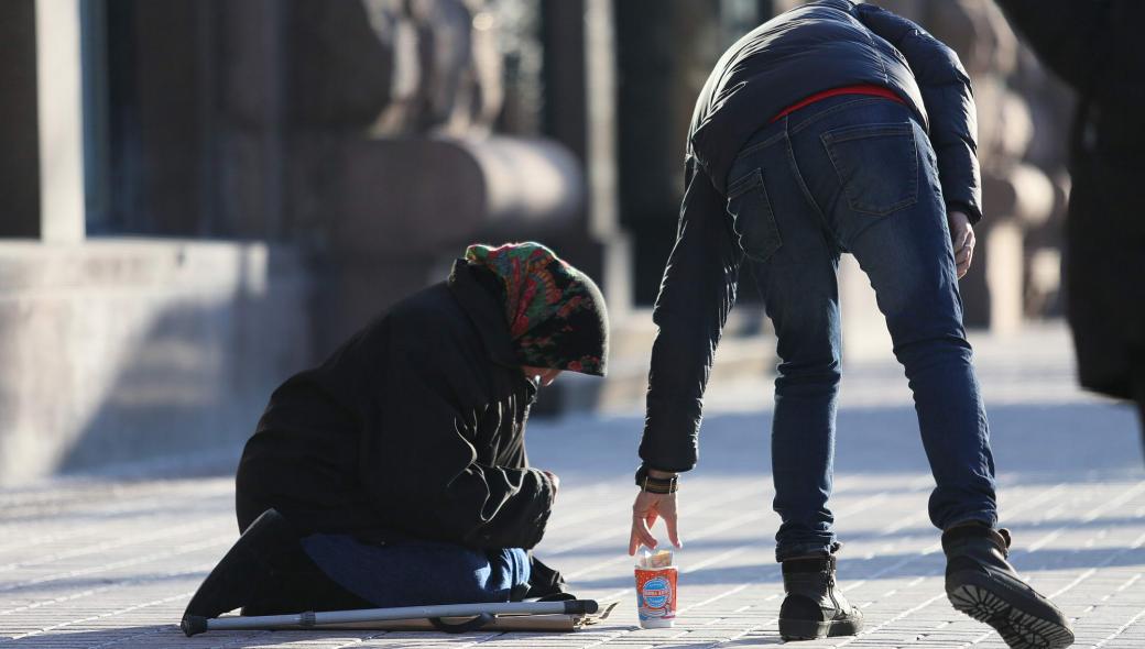 Οι ΗΠΑ υποδαυλίζουν την κρίση στην Ουκρανία αλλά η χώρα διαλύεται οικονομικά