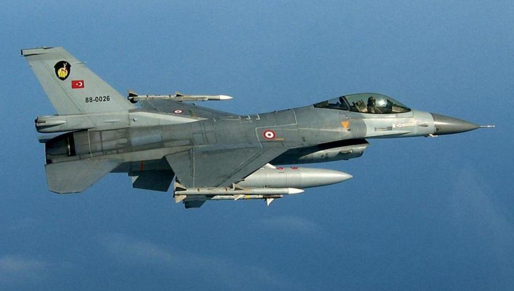 Τουρκικά μαχητικά F-16 πέταξαν πάνω από το Αγαθονήσι και τους Ανθρωποφάγους