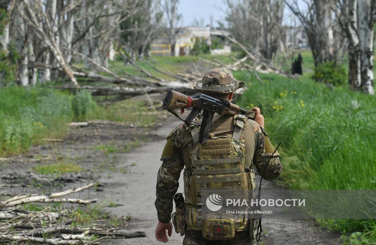 Μπακχμούτ: Ρωσικές στρατιωτικές δυνάμεις αντικαθιστούν τις δυνάμεις της Wagner