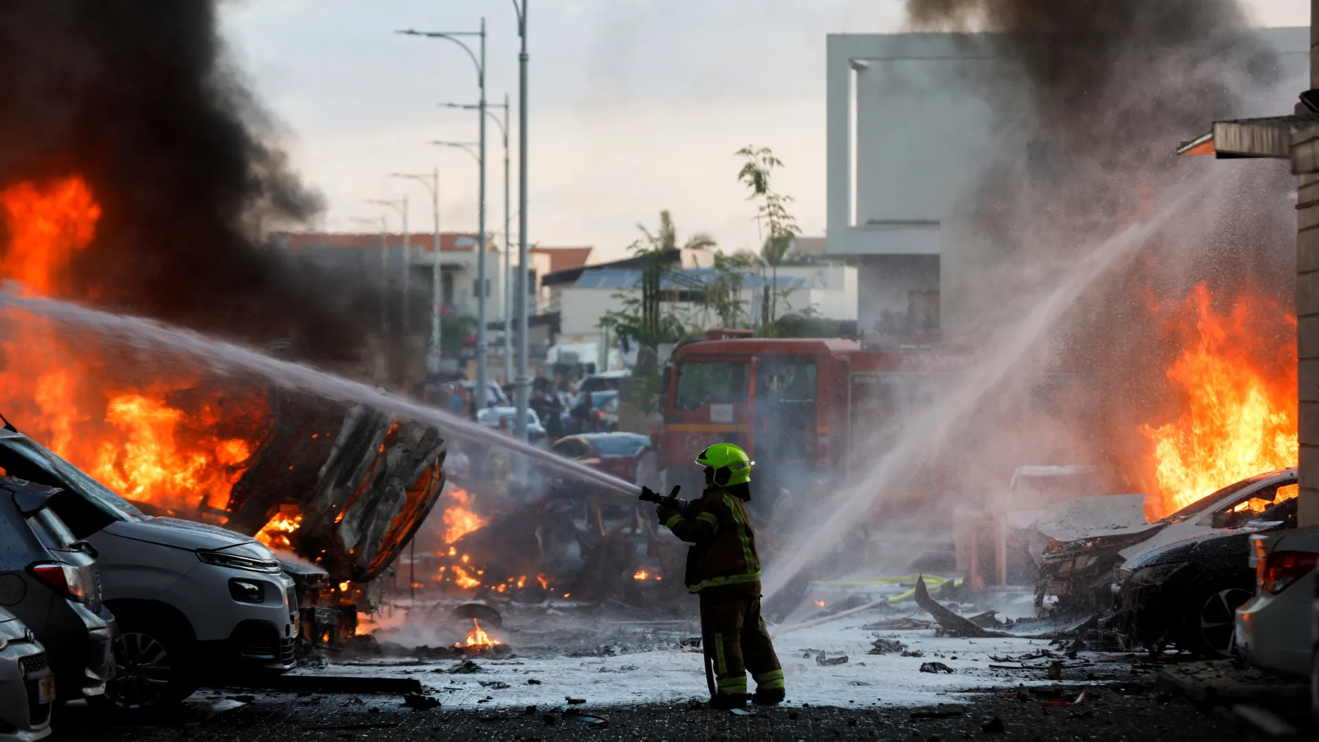 Βίντεο από το παλαιστινιακό πυραυλικό πλήγμα στην πόλη Μάζκερετ Μπάτγια στο Ισραήλ