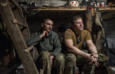 Βίντεο: Ουκρανοί στρατιώτες ξυλοκοπούν νεοσύλλεκτο όποιος δεν είναι πρόθυμος να πάει να πολεμήσει