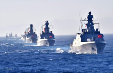 Ένταση με τουρκικά πολεμικά πλοία νότια της Κάσου – Στην περιοχή και ελληνικά πολεμικά