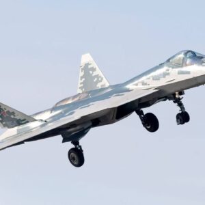 Το ρωσικό μαχητικό 5ης γενιάς Su-57 στην Κίνα: Προσγειώθηκε για την διεθνή έκθεση του Ζουχάι