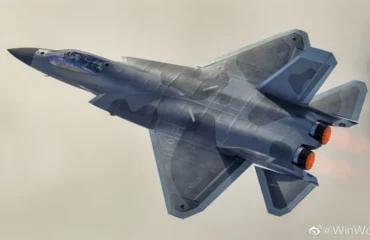 Η Κίνα εμφάνισε το μαχητικό stealth τύπου J-35: Οι ομοιότητες με το F-35 αλλά και οι μεγάλες διαφορές