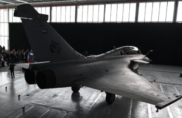 Τα ΗΑΕ παρέλαβαν το πρώτο μαχητικό Rafale F4 – Tα χαρακτηριστικά του (φώτο)