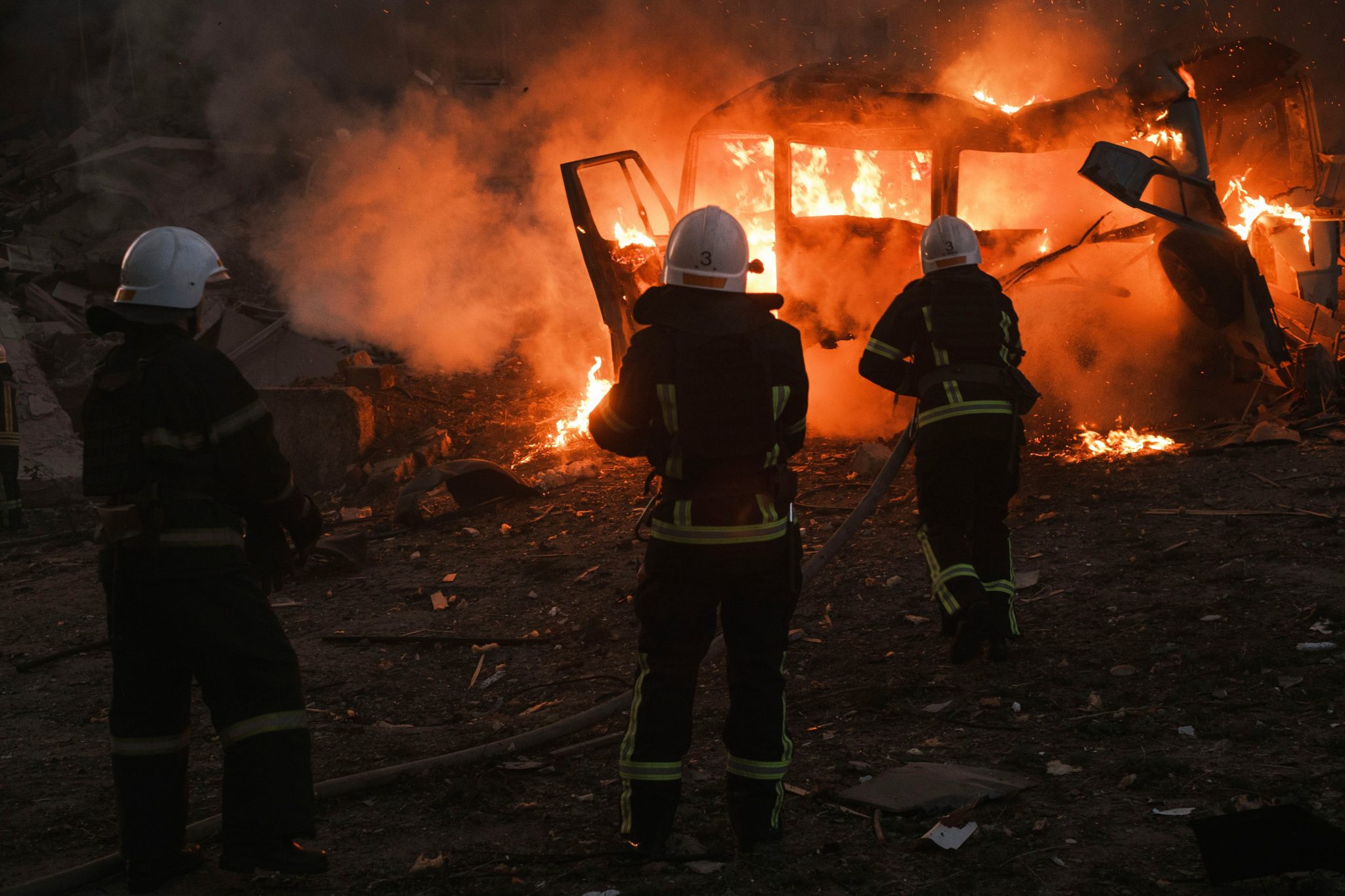 Βίντεο: Οι Ρώσοι ανατινάζουν ξενοδοχείο με Βρετανούς και Γάλλους «εκπαιδευτές» στο Κρύβιι Ρι